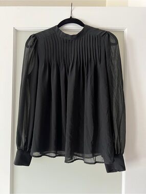 Banana Republic Black Pleated Chiffon Long-Sleeve Blouse